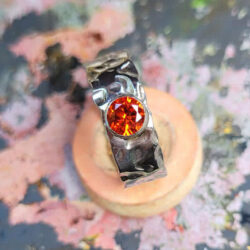 'Harmony' vibrant orange gem size 'O'